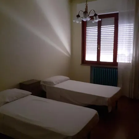 Olivia House * Lamporecchio